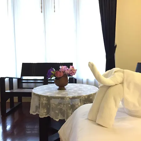 Ssip Boutique Dhevej Bangkok (Adults Only)